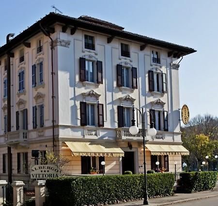 Albergo Vittoria Salsomaggiore Terme Exterior photo