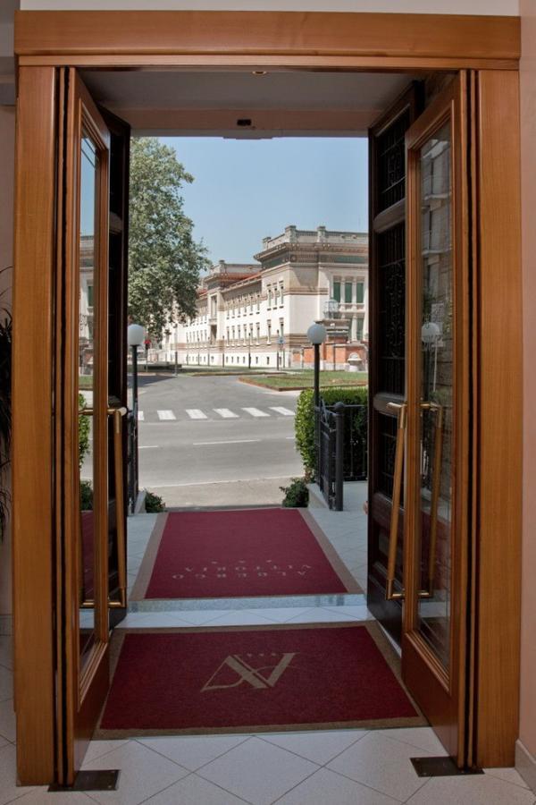 Albergo Vittoria Salsomaggiore Terme Exterior photo