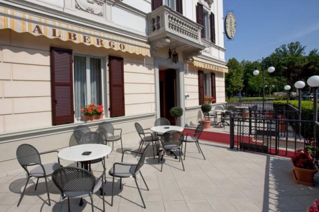 Albergo Vittoria Salsomaggiore Terme Exterior photo